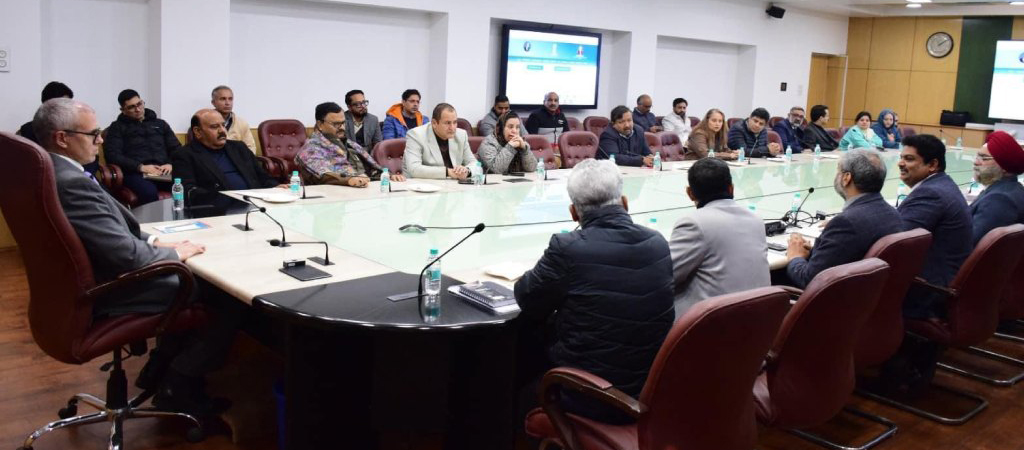 Hon’ble Chief Minister Omar Abdullah, accompanied by Hon’ble Deputy Chief Minister Surinder Kumar Choudhary and senior officials, presides over the launch event of the J&K RTI Online Portal at the Civil Secretariat in Jammu. ​