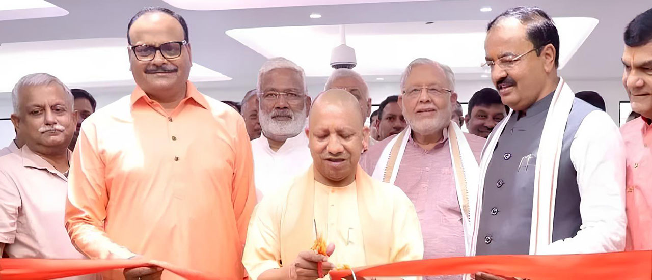 Hon’ble Chief Minister of Uttar Pradesh Launches CM DARPAN
                                Dashboard for Data Driven Governance