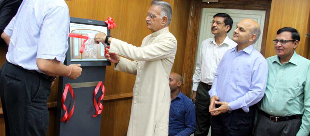 Sh Shivraj V. Patil, Administrator, UT Chandigarh  inaugurating the Kiosk