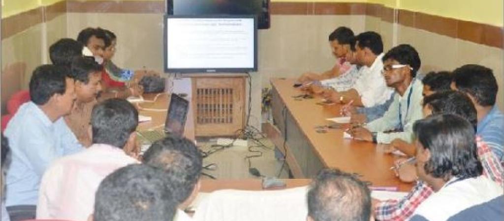 Participants during the presentation