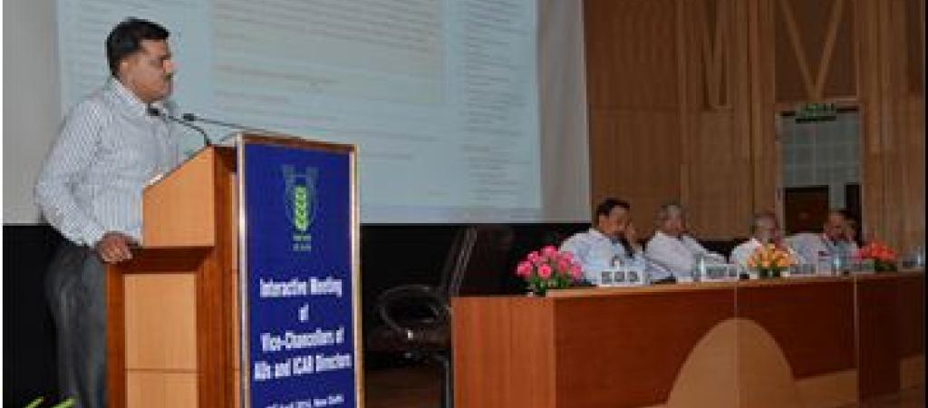 Sh. Deepak Bansal while explaining about the system