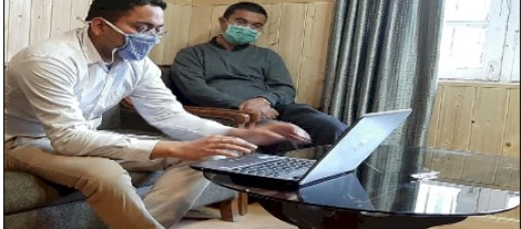 Deputy Commissioner, Mr. Sachin kumar Vaishya, IAS inaugrating the ePass Services for District Leh