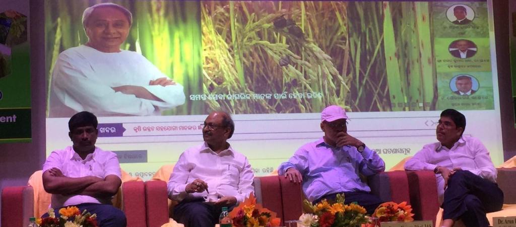 Guests on Dais