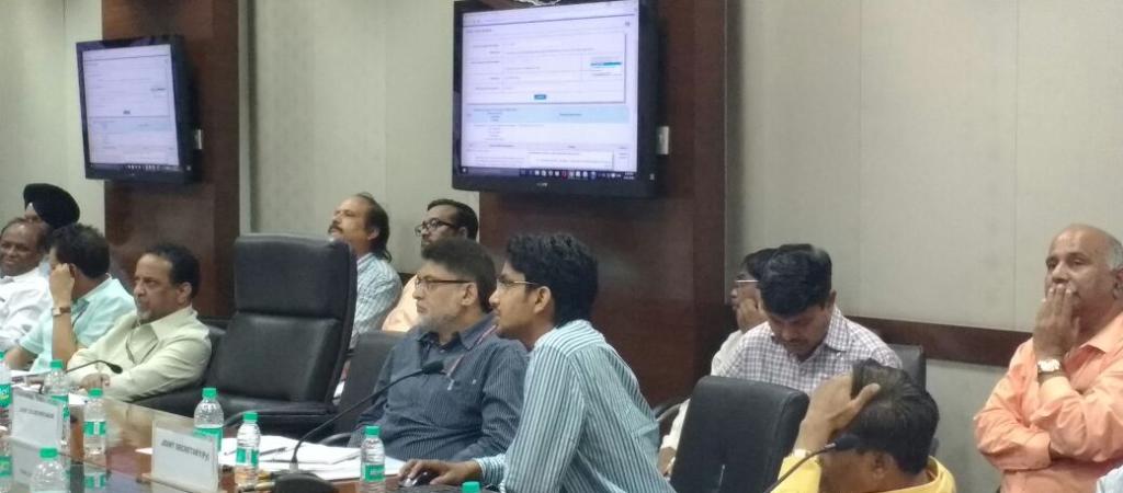 Officials of Cabinet Secretariat Informatics Division during discussion with participants.
