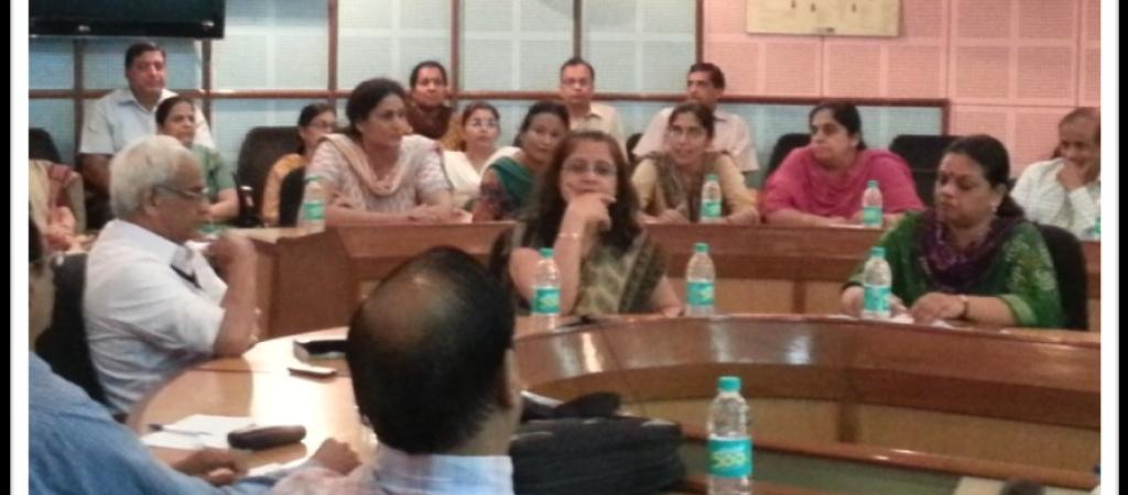 DG addressing the participants