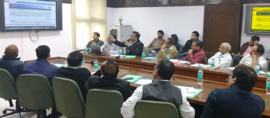 Mr. Akash Kumar Gupta, Scientist-B, CSID during discussion with participants