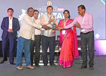 District Collector, DIO, and ADIO of Tirunelveli receiving the 3rd Digital Transformation National Award