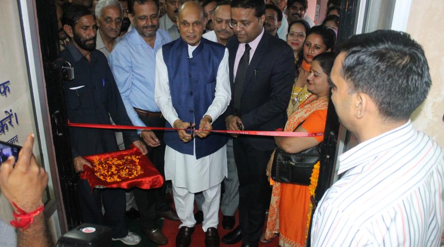 The Camp being inaugurated by Sh. P.K. Dhumal, Ex-CM HP and MLA Hamirpur