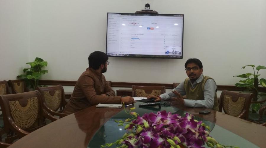 Officials of Cabinet Secretariat Informatics Division during discussion with participantsE