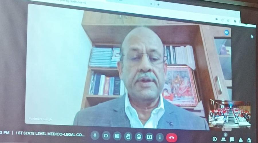 Honorable Justice Rajesh Bindal, Chief Guest of Conference delivering the lecture through VC