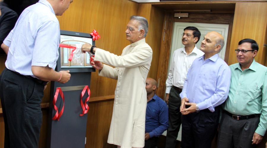 Sh Shivraj V. Patil, Administrator, UT Chandigarh  inaugurating the Kiosk