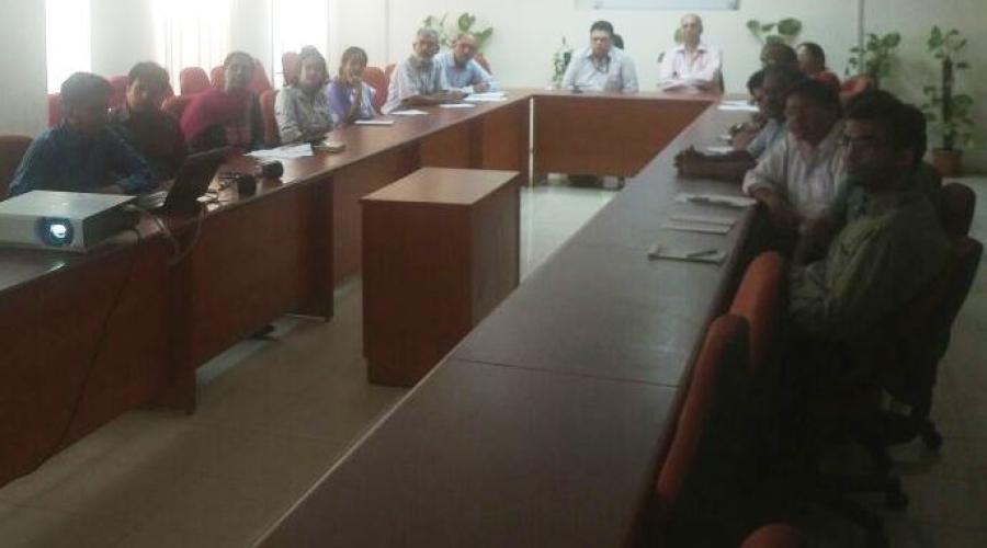 Officials of Cabinet Secretariat Informatics Division during discussion with participants