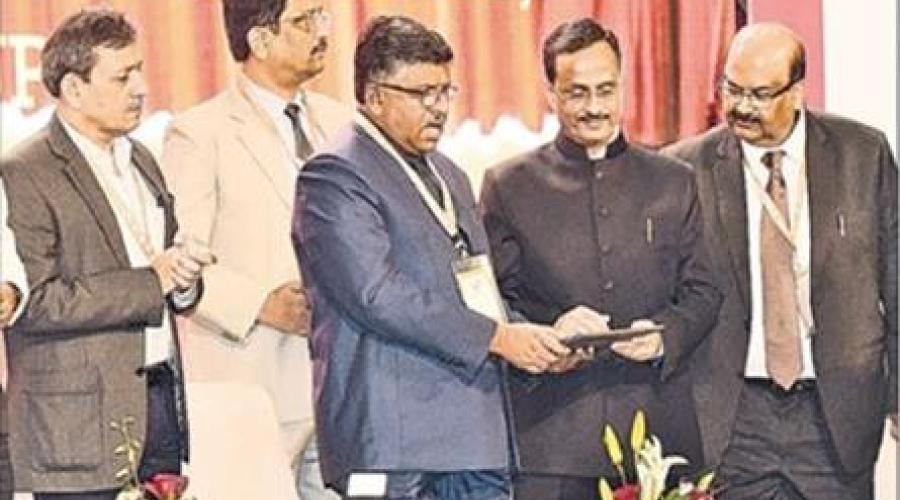 Sh. Ravi Shanker Prasad, Honble Minister for Electronics & IT and Law & Justice and Dr. Dinesh Sharma, Dy. Chief Minister, UP launch eSathi, Uttar Pra