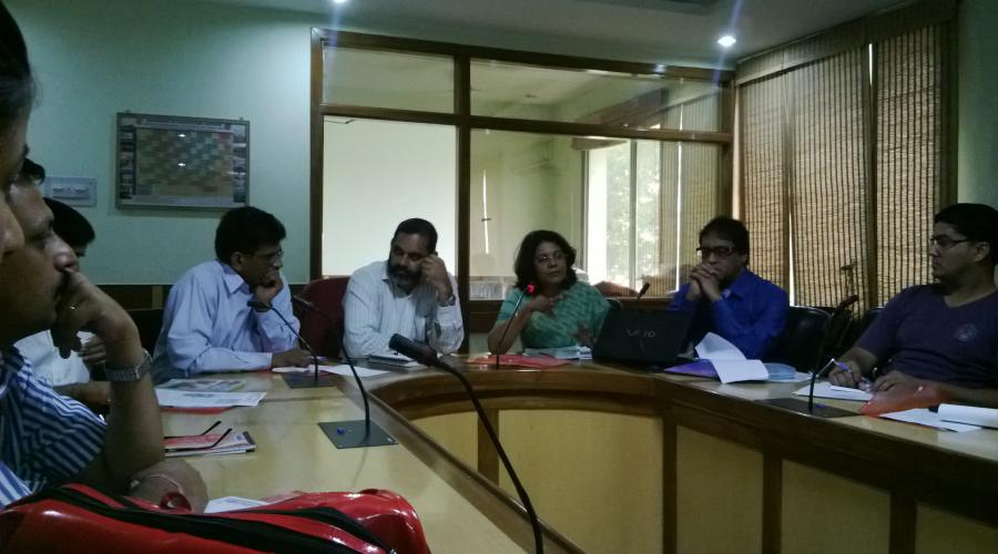 Dr. Arjun Singh Saini, Addl Director, SHM welcoming the partcipants and Smt Jyoti Singhal, Under Secretary, NHM Addresing the participants