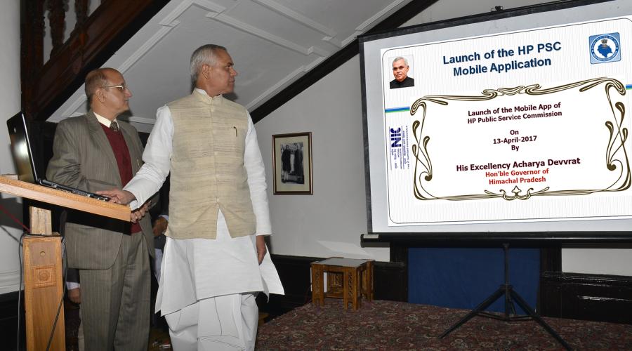 Hon'ble Governor launching the  HP PSC Mobile Application