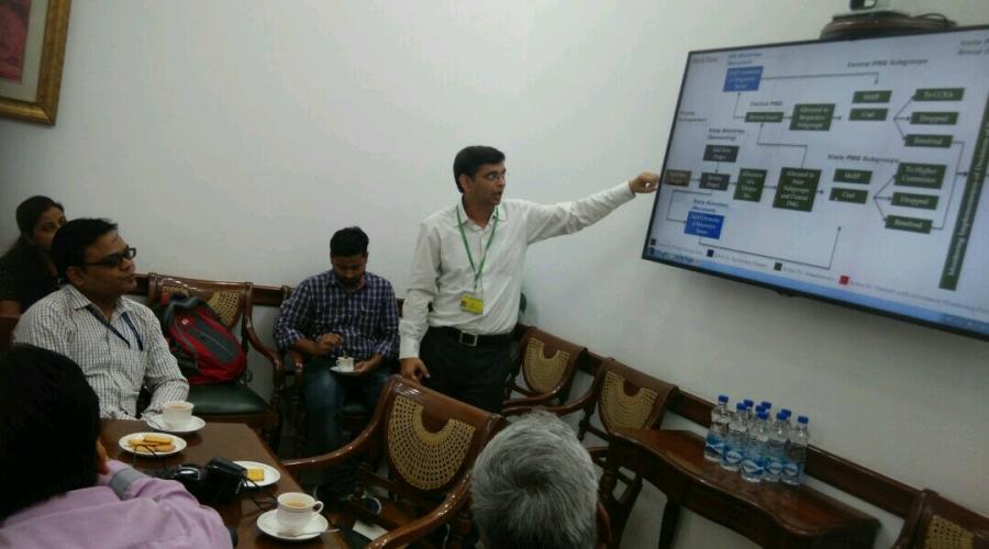 Mr. Vijay Tiwari, Scientist B, NIC explaining the workflow of eSuvidha