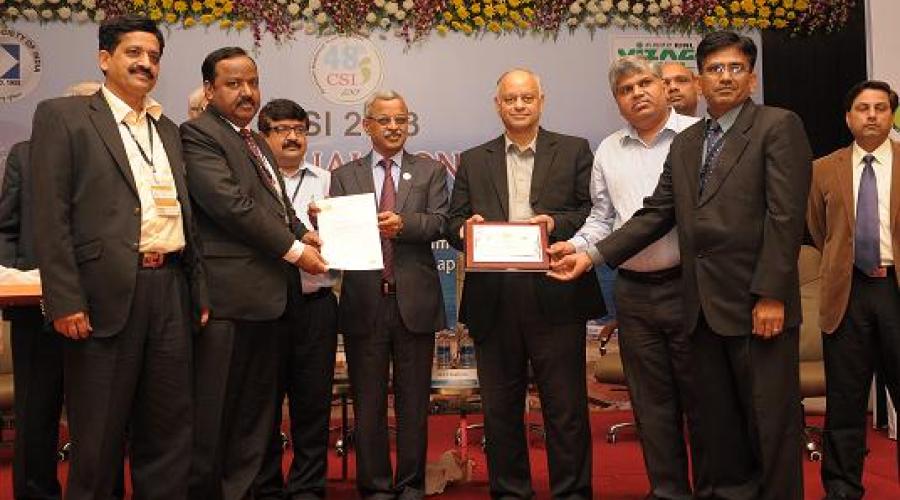 The Paperless Admissions award was received by Sh. Dhanpat Singh, IAS Principal Secretary Technical Education Haryana, Sh. Ghan Shyam Bansal Dy. DG & SIO NIC Haryana, Sh. K K Kataria Director Technical Education Haryana, Sh. Susheel Kumar Technical Director NIC-HrSC & Sh. K K Dhiman, Jt. Director DTE.Other team members: Sh. DP Saini, Scientist C, NIC-Haryana