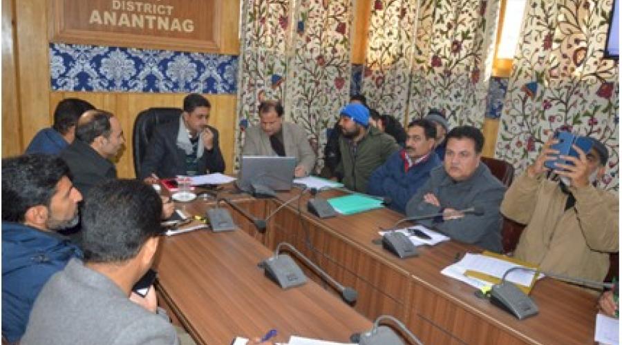  DIO Anantnag demonstrating the features of the Portal to DDC Anantnag and other District Officers