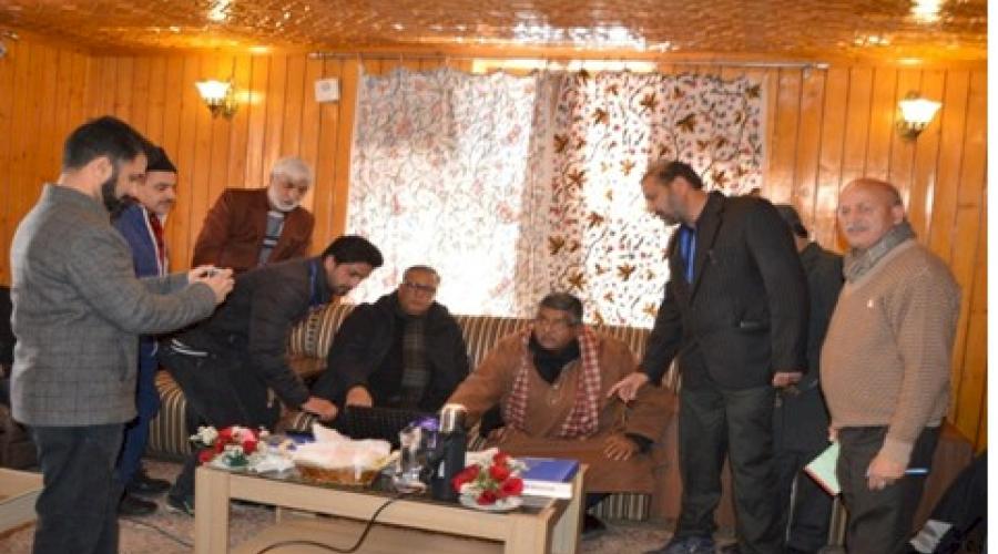 Hon'ble Minister inaugrating revamped District Websites of Srinagar and Baramulla