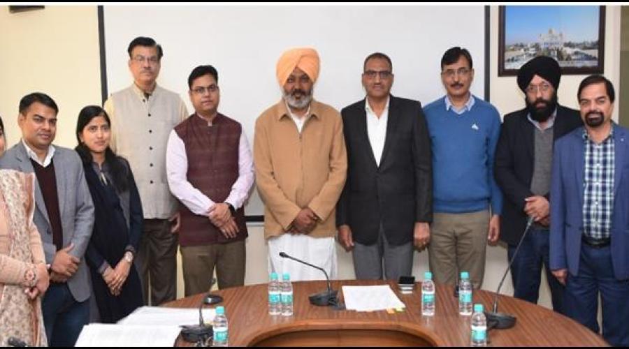Team NIC with S. Harpal Singh Cheema, Honourable Finance, Planning and Excise & Taxation Minister, Punjab and department officials