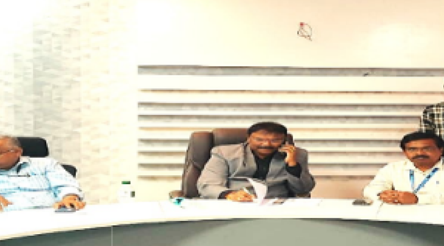 APMC Chairman Reviews and Applauds e-Doctor Project Demonstration