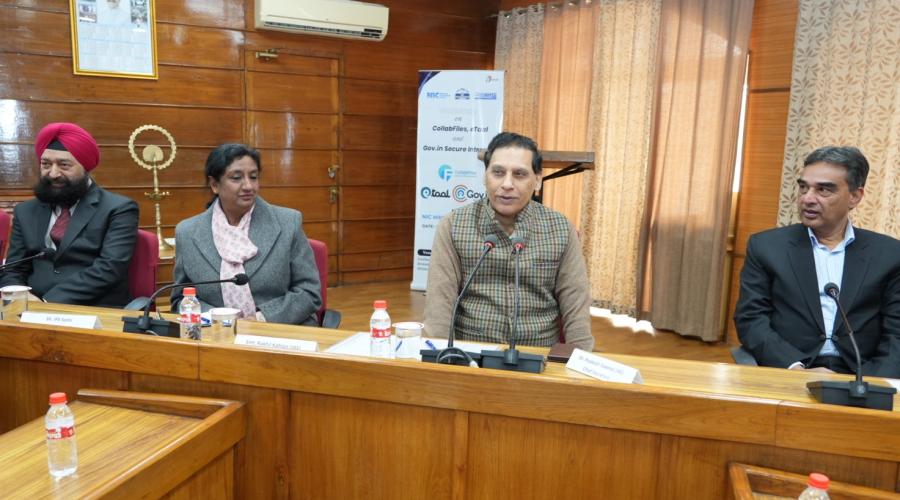 Sh. Prabodh Saxena, Chief Secretary, Himachal Pradesh Addressing the Participants