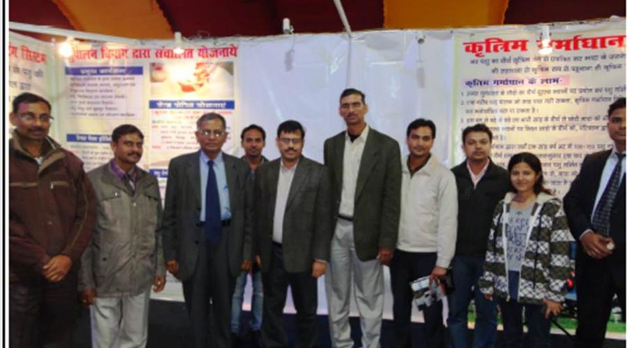 NIC employees with Shri M Moni, DDG, NIC at Agrotech 2013