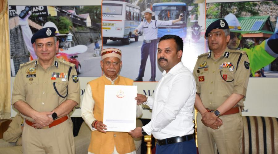 State Rollout Manager (iRAD) Project (NIC HP) receiving the appreciation letter from Sh. Shiv Pratap Shukla Hon'ble Governor of Himachal Pradesh