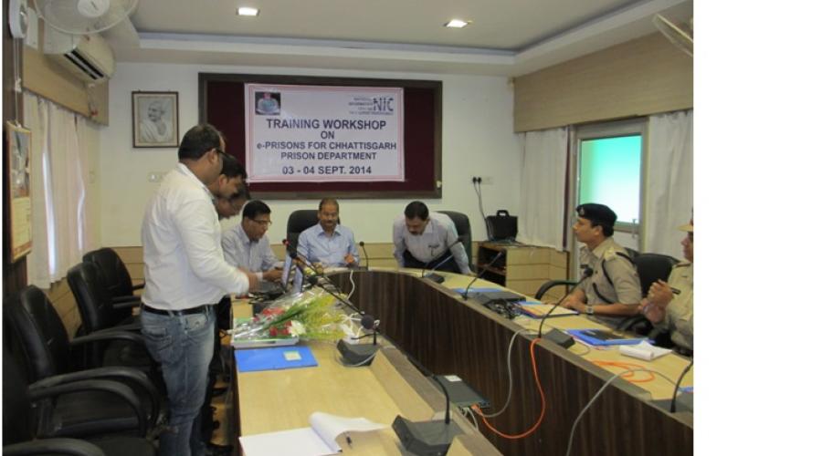 Sh. Giridhari Nayak, DG. Jail, Raipur,  addressing the  participants