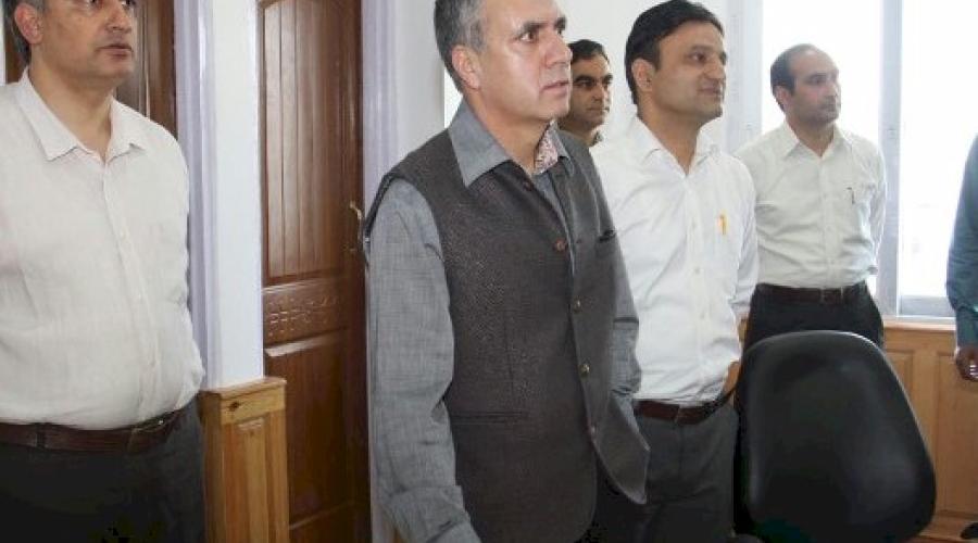 ADGP, CID J&K Shri A.G. Mir, IPS launching the SMS Facility