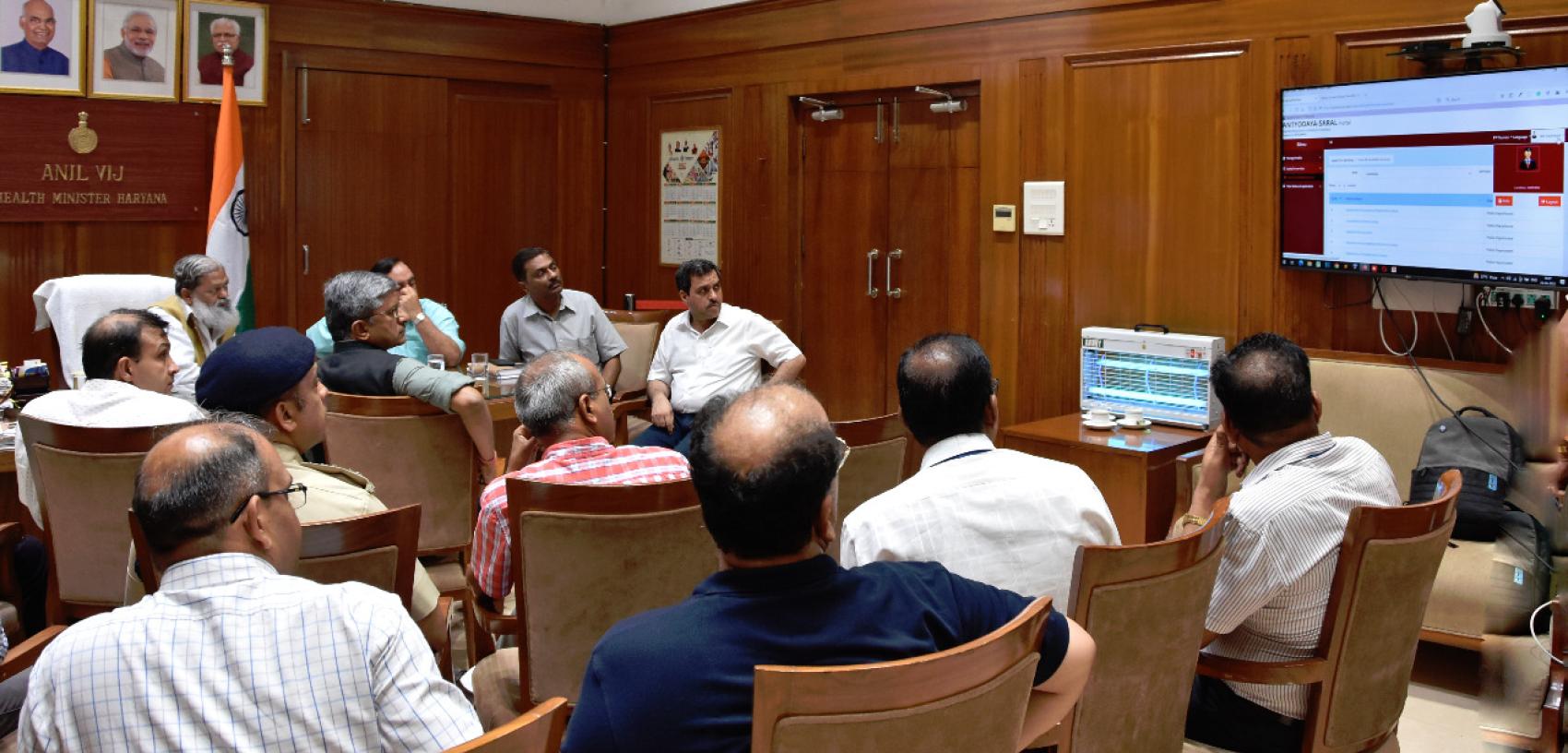 Sh. Alok Srivastava, Scientist-F giving demonstration to Sh. Anil Vij, Home Minister and other officials.