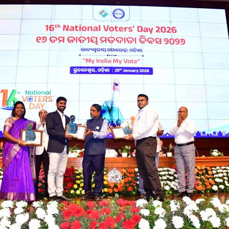 DIO, Nuapada felicitated by Chief Electoral Officer, Odisha